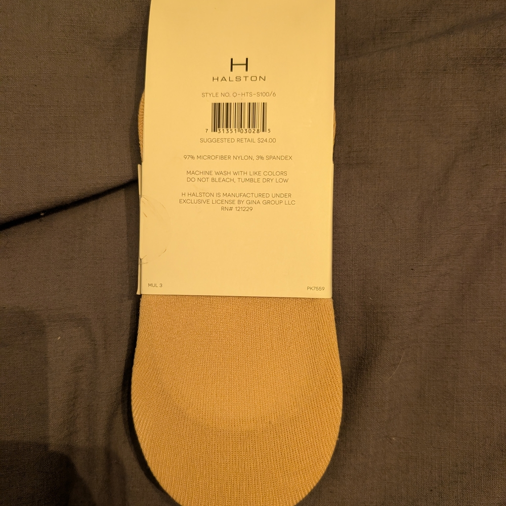 Halston Heritage 6 Pair Black And Nude Microfiber Foot Liners - Picture 3 of 3
